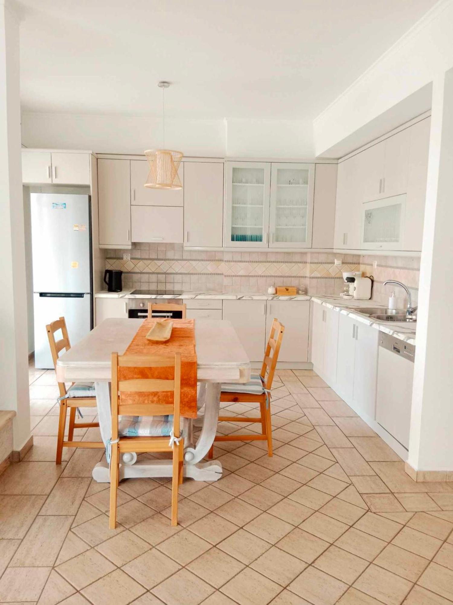 Lazarus 2Bd Apartment In The Center พาทรา ภายนอก รูปภาพ