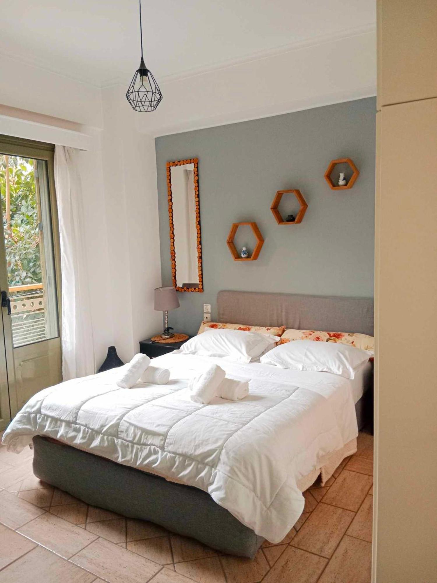 Lazarus 2Bd Apartment In The Center พาทรา ภายนอก รูปภาพ