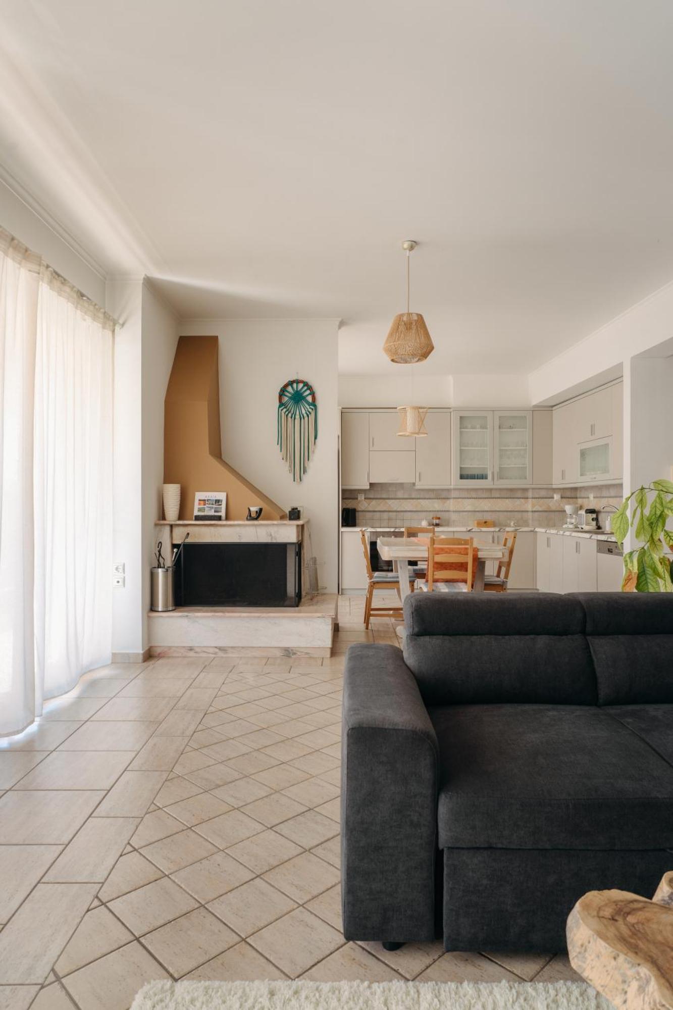 Lazarus 2Bd Apartment In The Center พาทรา ภายนอก รูปภาพ